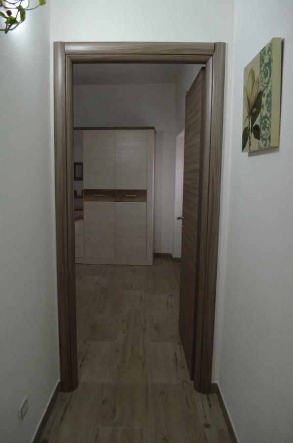 Appartamento Vacanza Da Luisa San Giovanni Suèrgiu Dış mekan fotoğraf