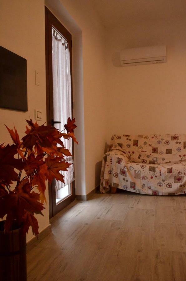 Appartamento Vacanza Da Luisa San Giovanni Suèrgiu Dış mekan fotoğraf