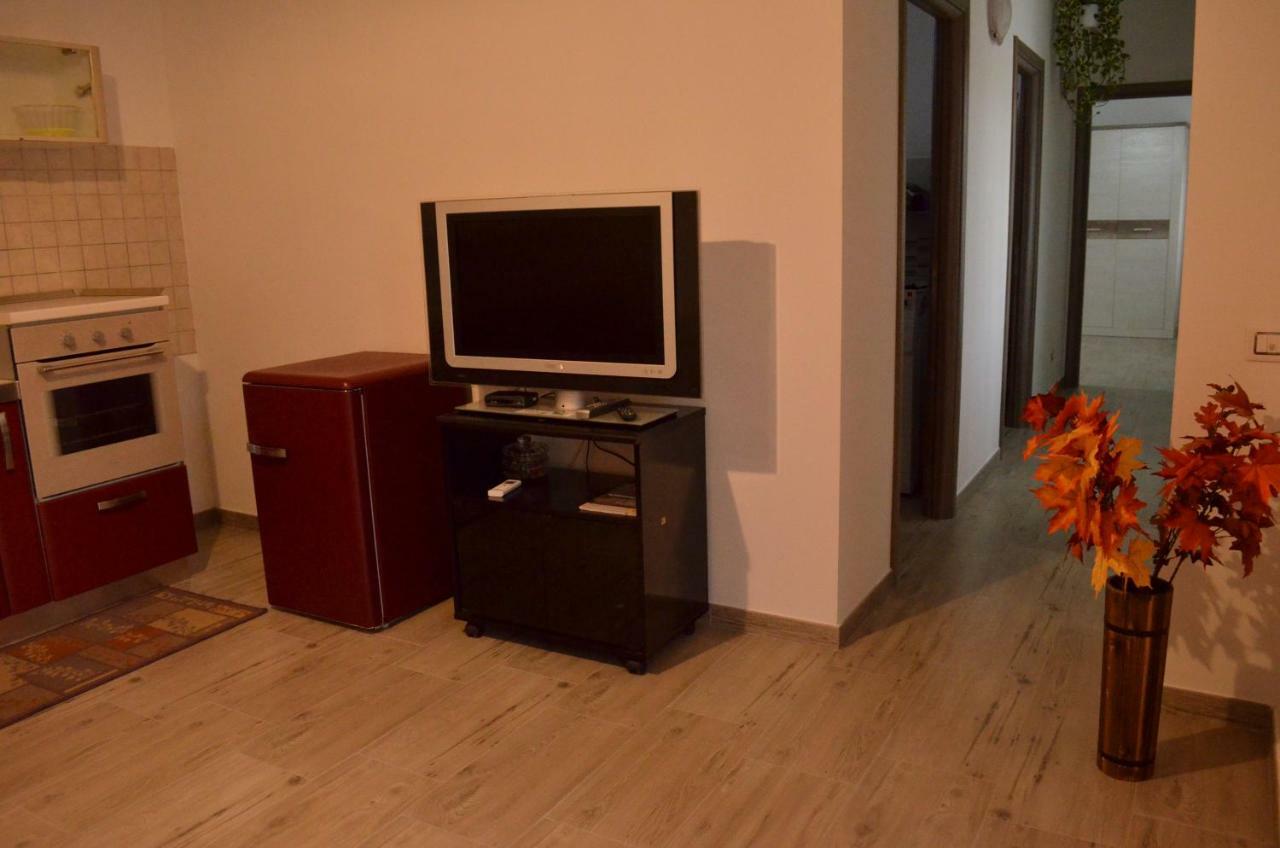 Appartamento Vacanza Da Luisa San Giovanni Suèrgiu Dış mekan fotoğraf